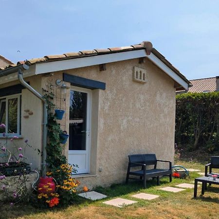 Gite Charme Et Campagne Montazeau 外观 照片